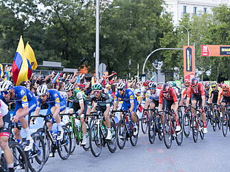 Vuelta reduced to 18 stages an...